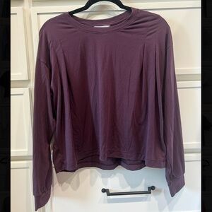 Athleta long sleeve shirt